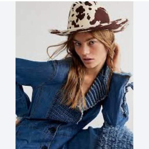 Free People Milk Money Cowboy Rancher Hat Wool Felt Cow Print One Size - Picture 1 of 6